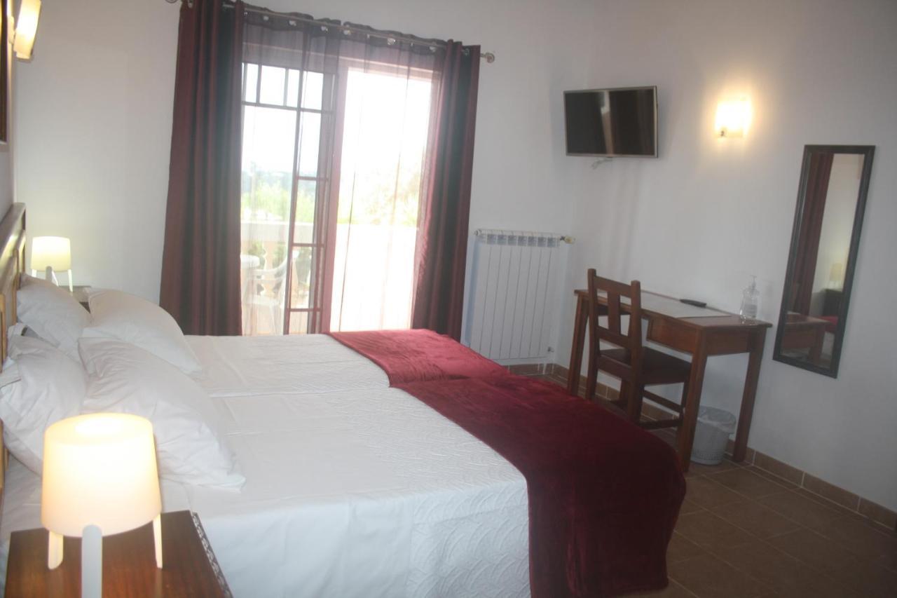 Rustic Villa Guesthouse Santa Bárbara de Nexe Εξωτερικό φωτογραφία
