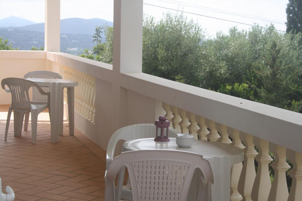 Rustic Villa Guesthouse Santa Bárbara de Nexe Εξωτερικό φωτογραφία