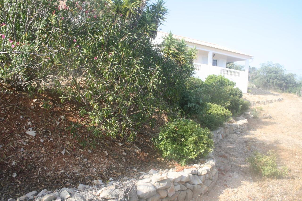 Rustic Villa Guesthouse Santa Bárbara de Nexe Εξωτερικό φωτογραφία