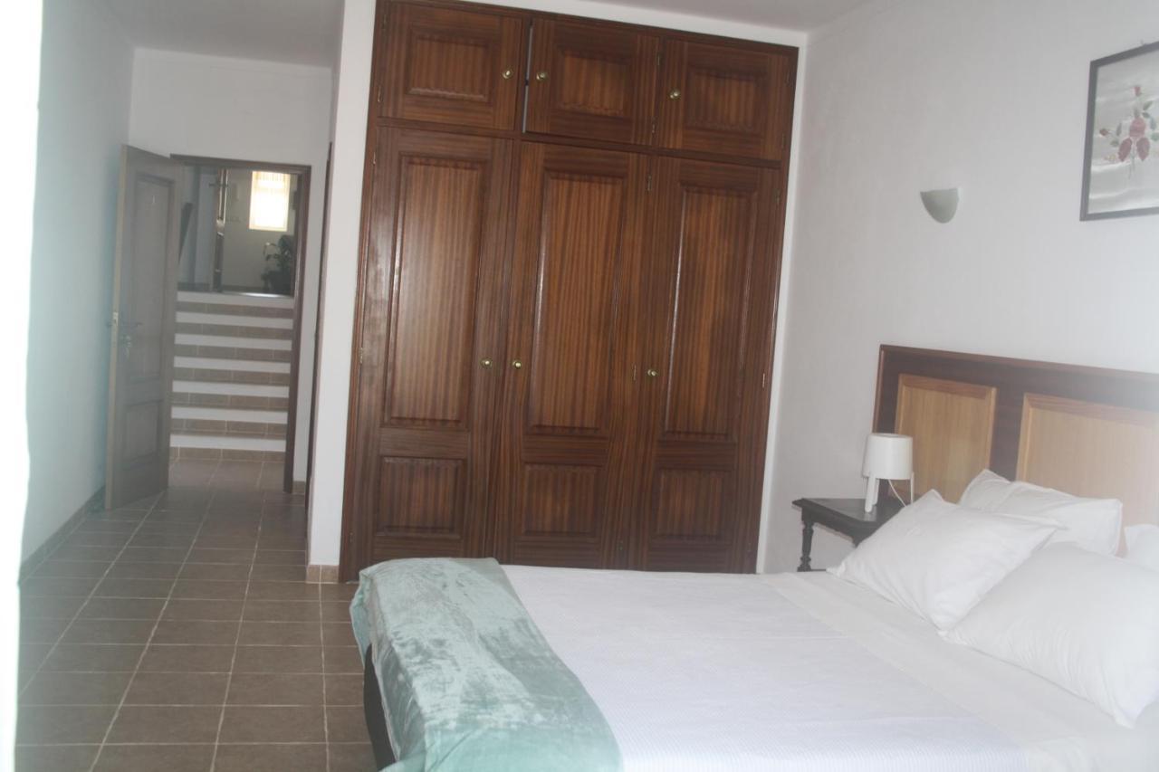 Rustic Villa Guesthouse Santa Bárbara de Nexe Εξωτερικό φωτογραφία