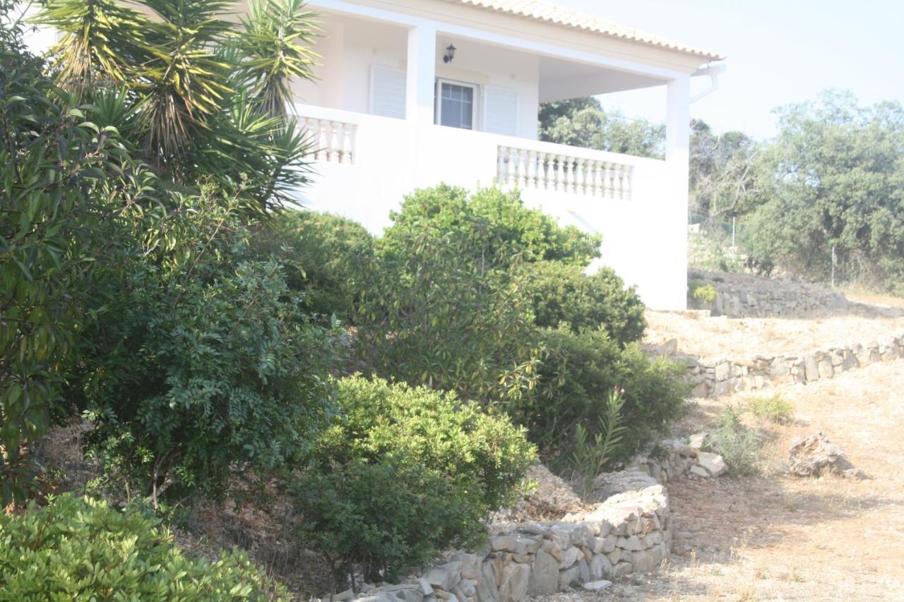 Rustic Villa Guesthouse Santa Bárbara de Nexe Εξωτερικό φωτογραφία
