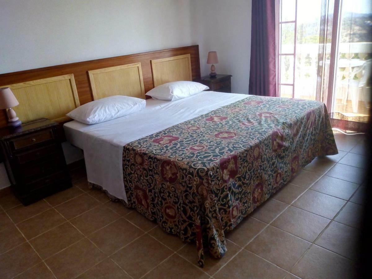 Rustic Villa Guesthouse Santa Bárbara de Nexe Εξωτερικό φωτογραφία